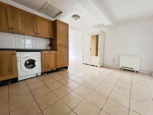 Photo 8- click for photo gallery